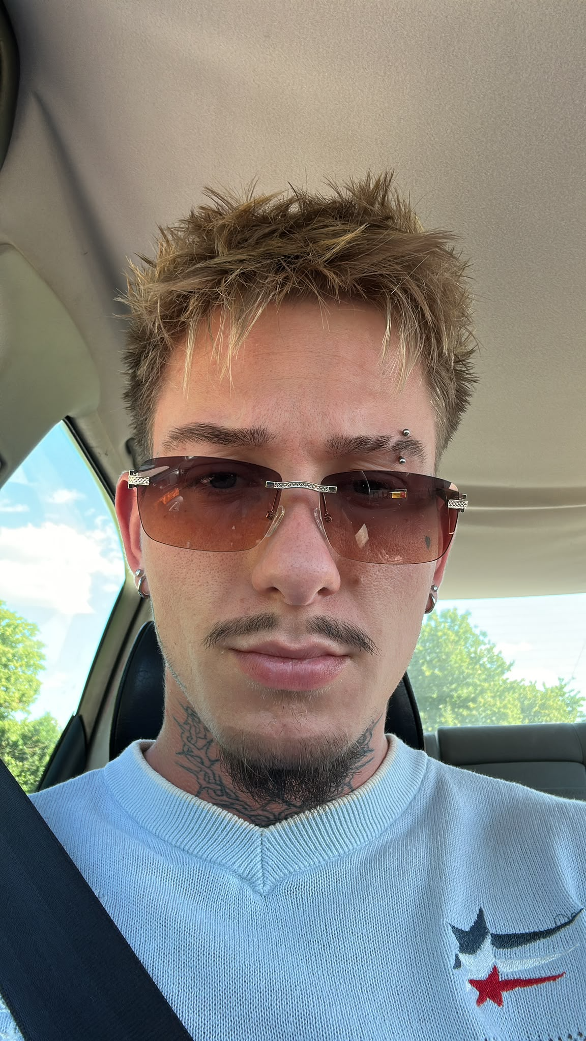 Basti, Tattoo-Künstler bei Ethernalink