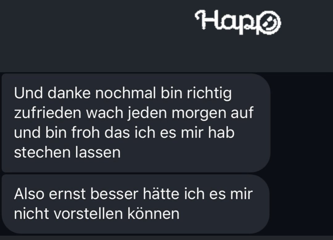 Screenshot of a client review in German. Client message: „Und danke nochmal bin richtig zufrieden wach jeden morgen auf und bin froh das ich es mir hab stechen lassen“ Client message: „Also ernst besser hätte ich es mir nicht vorstellen können“
